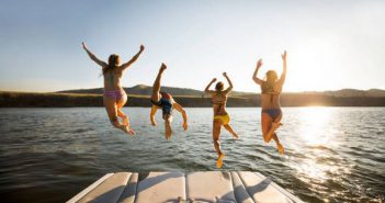 Nautisme : nos conseils pour préparer votre voyage en bateau croisiere-voyage-bateau-partir-amis-ete-soleil-mer