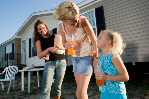 Vacances en mobil home : pourquoi le concept séduit